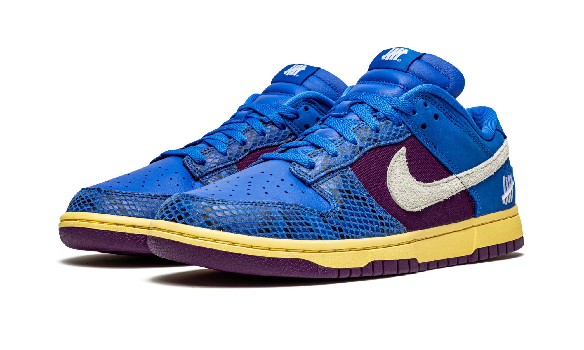 Nike Dunk Low Undefeated 5 On It Dunk vs. AF1 - resellguru.app