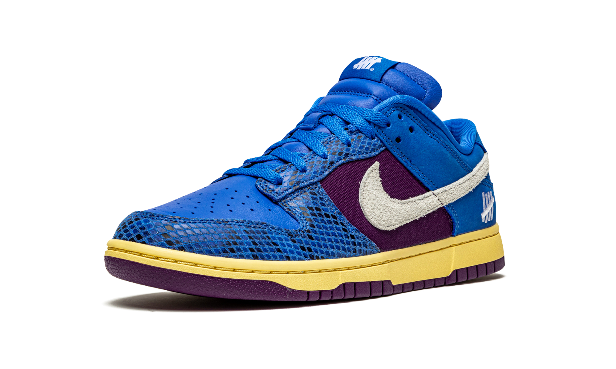 Nike Dunk Low Undefeated 5 On It Dunk vs. AF1 - resellguru.app