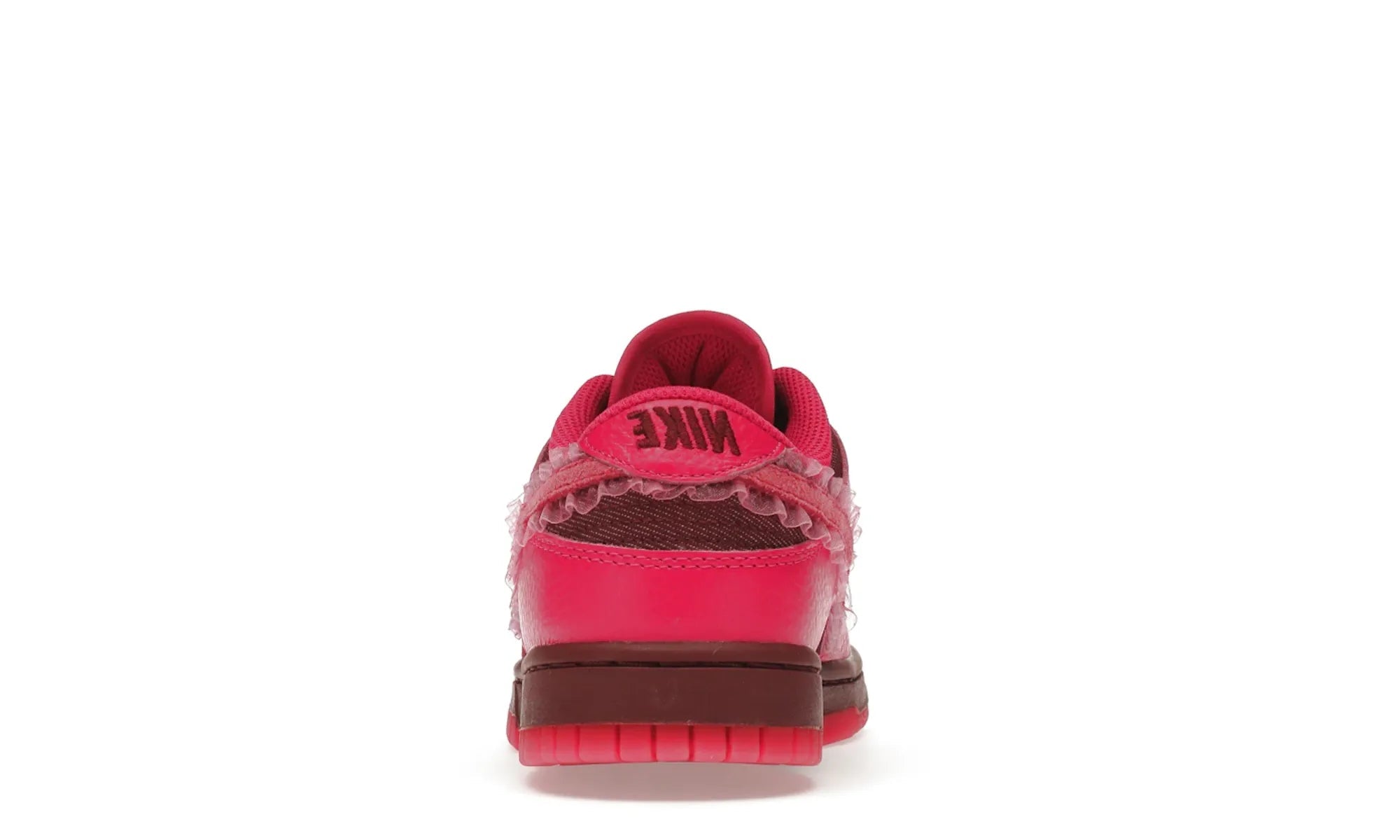 Nike Dunk Low Valentine's Day (2022) - resellguru.app