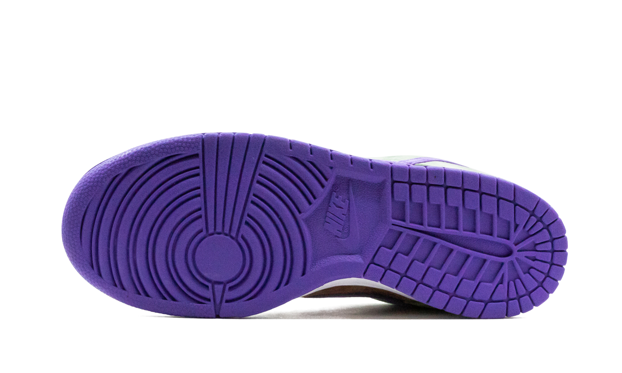 Nike Dunk Low Veneer (2020/2024) - resellguru.app
