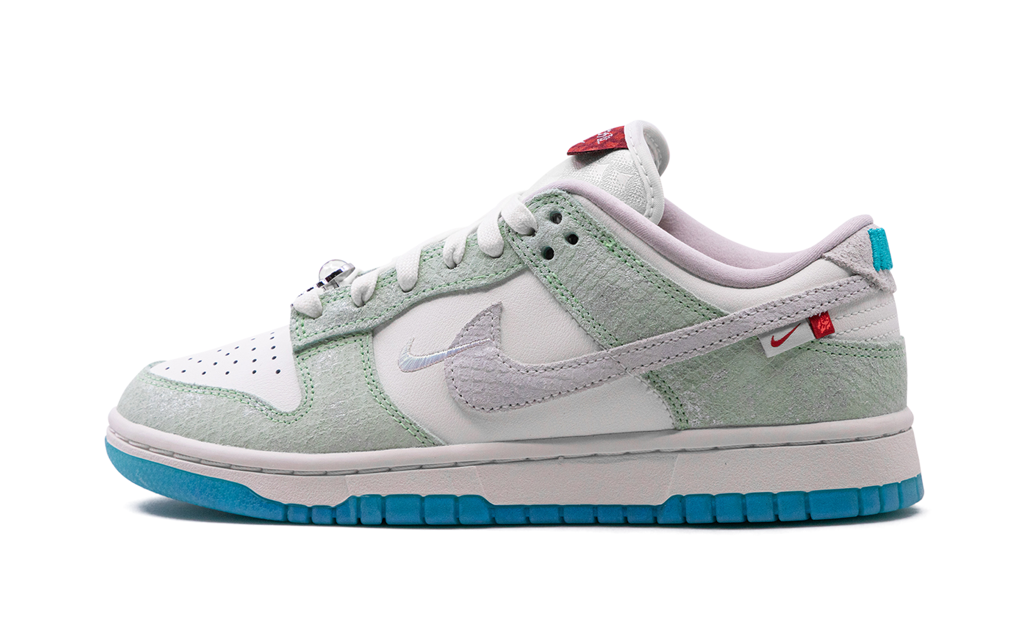 Nike Dunk Low LX Year of the Dragon (2024) - resellguru.app