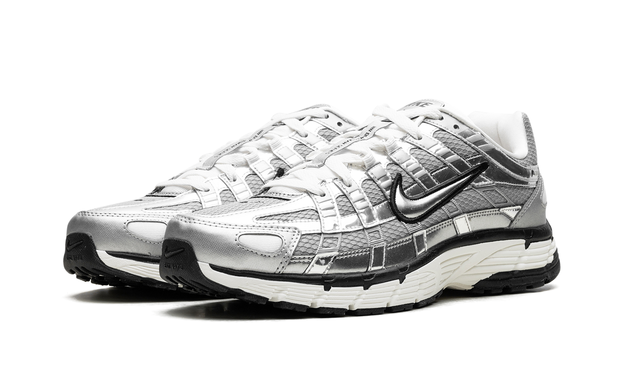 Nike P-6000 Metallic Silver - resellguru.app