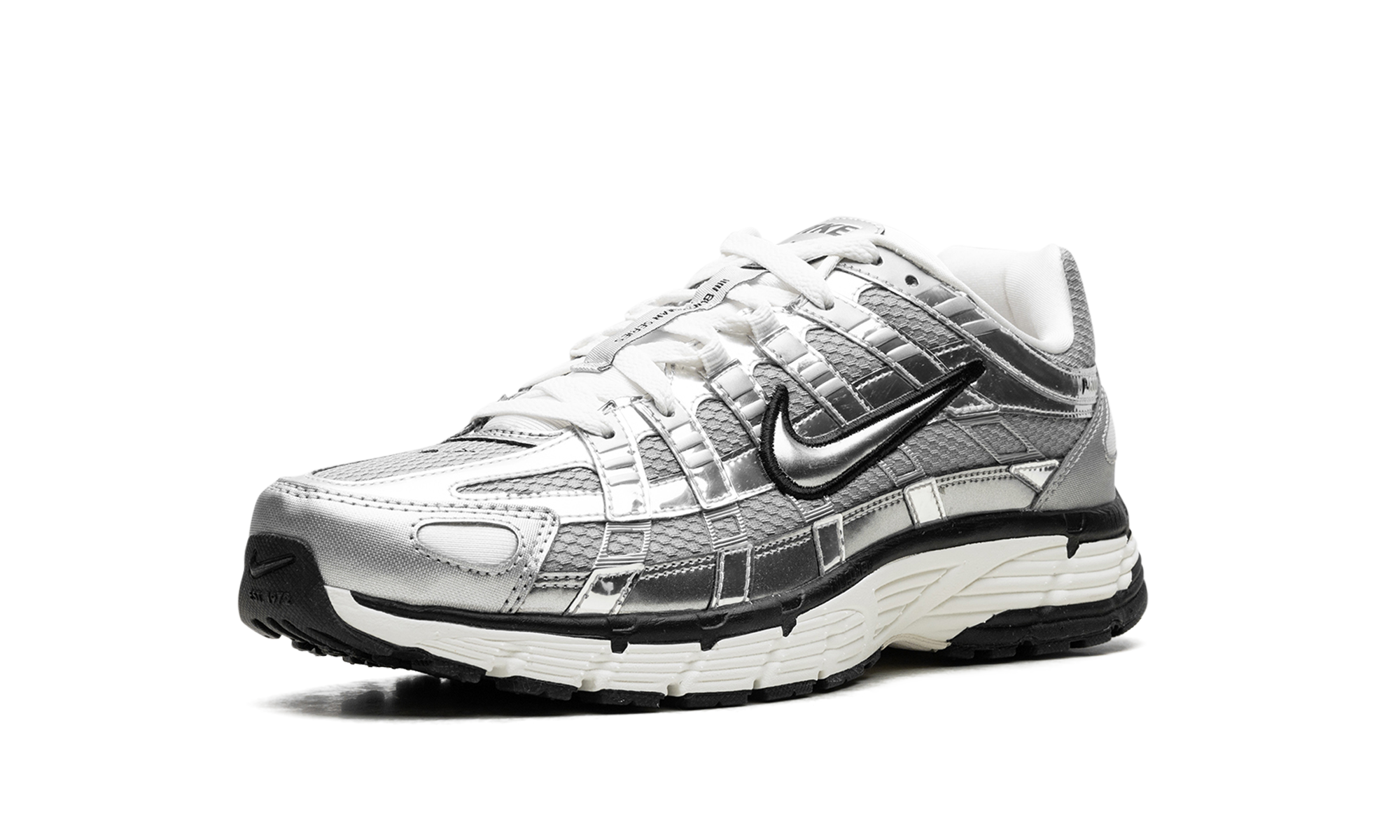 Nike P-6000 Metallic Silver - resellguru.app