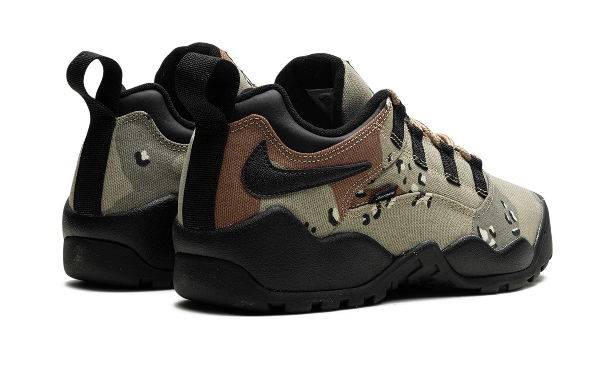 Nike SB Darwin Low Supreme Desert Camo - resellguru.app
