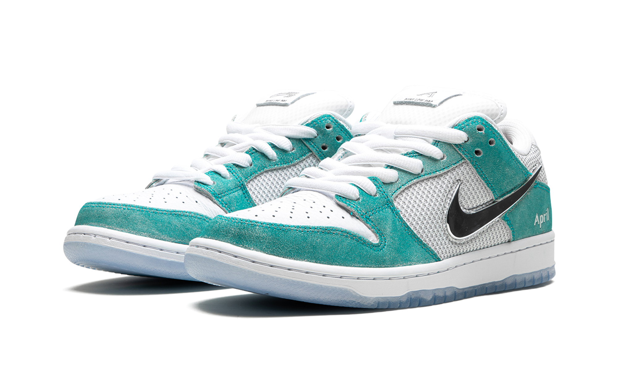 Nike SB Dunk Low April Skateboards - resellguru.app