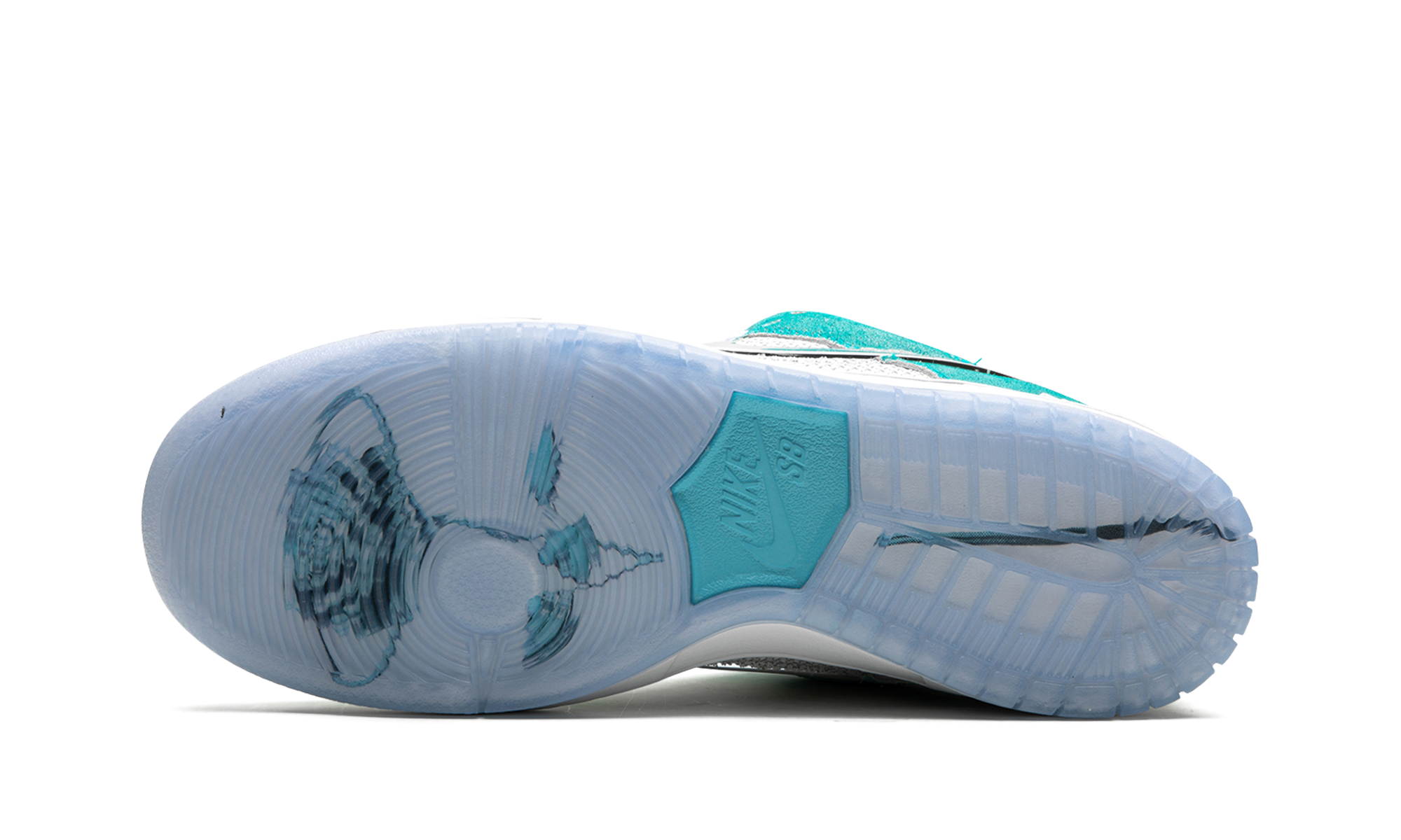 Nike SB Dunk Low April Skateboards - resellguru.app