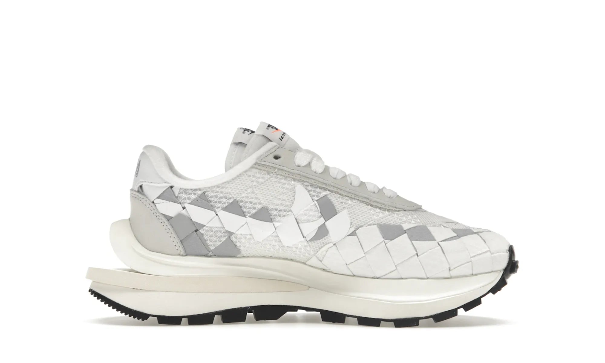 Nike VaporWaffle Woven sacai Jean Paul Gaultier White - resellguru.app