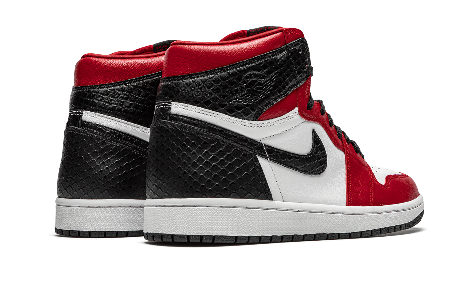 Air Jordan 1 Retro High Satin Snake Chicago - resellguru.app