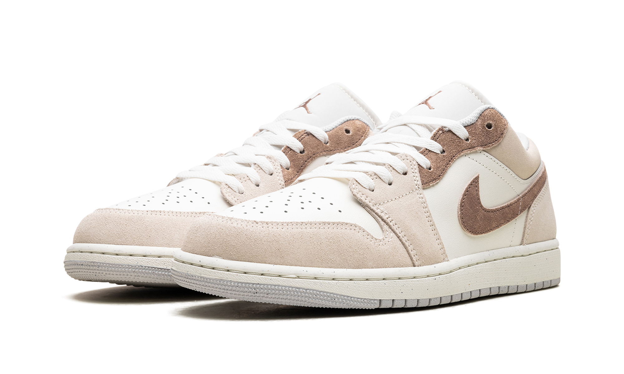 Air Jordan 1 Low SE Legend Light Brown - resellguru.app