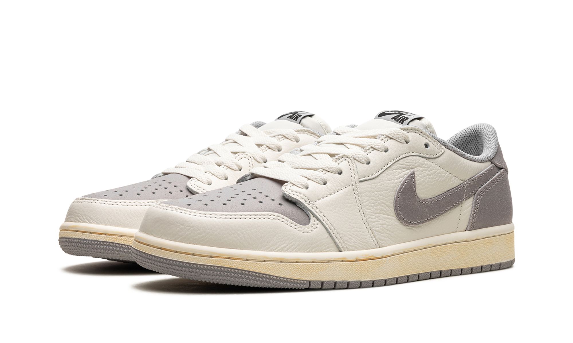 Air Jordan 1 Retro Low OG Atmosphere Grey - resellguru.app