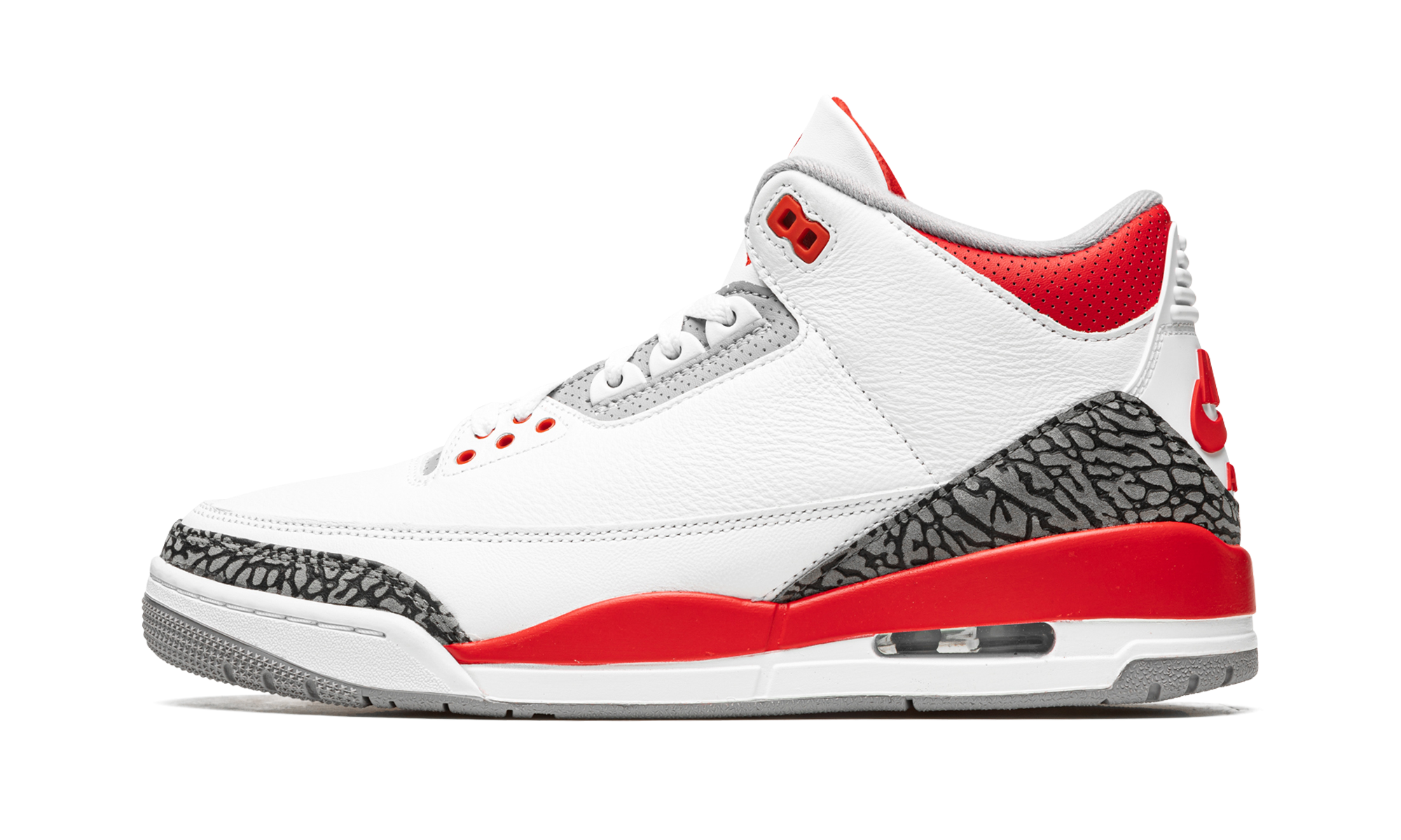 Air Jordan 3 Retro Fire Red (2022) - resellguru.app