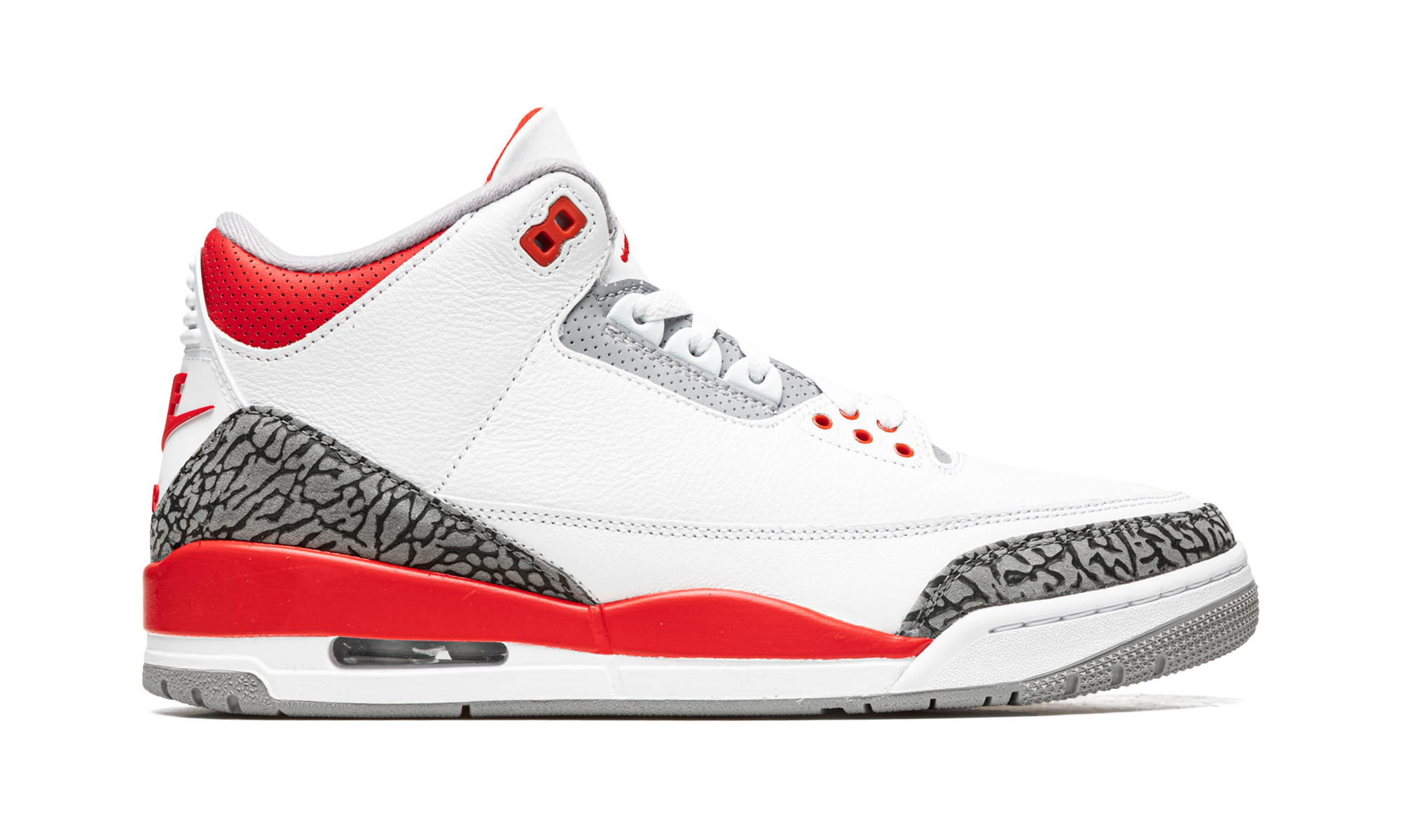 Air Jordan 3 Retro Fire Red (2022) - resellguru.app