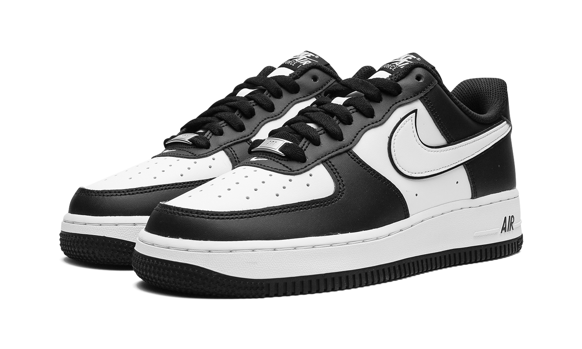 Nike Air Force 1 Low '07 White Swoosh Panda - resellguru.app