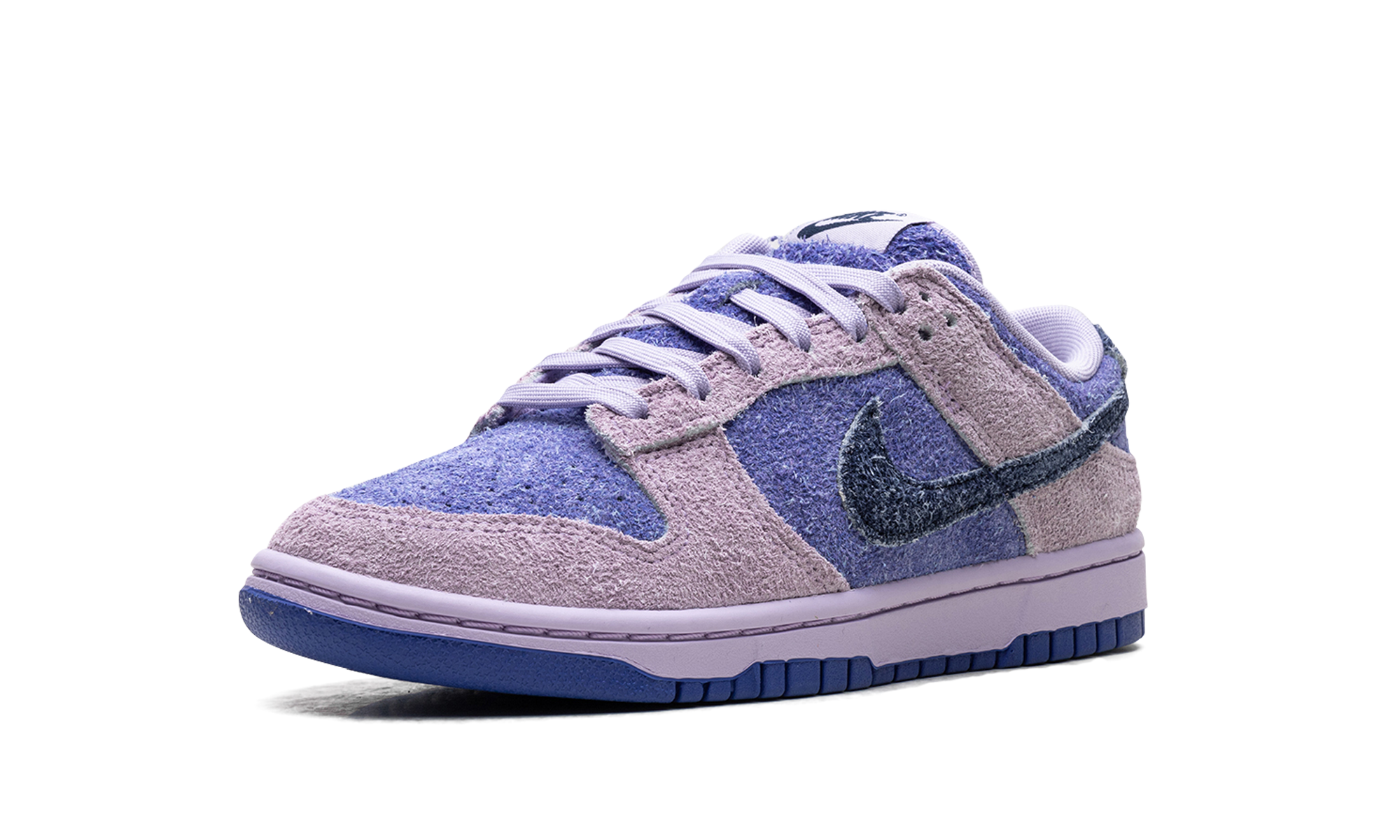 Nike Dunk Low SE Hydrangeas - resellguru.app