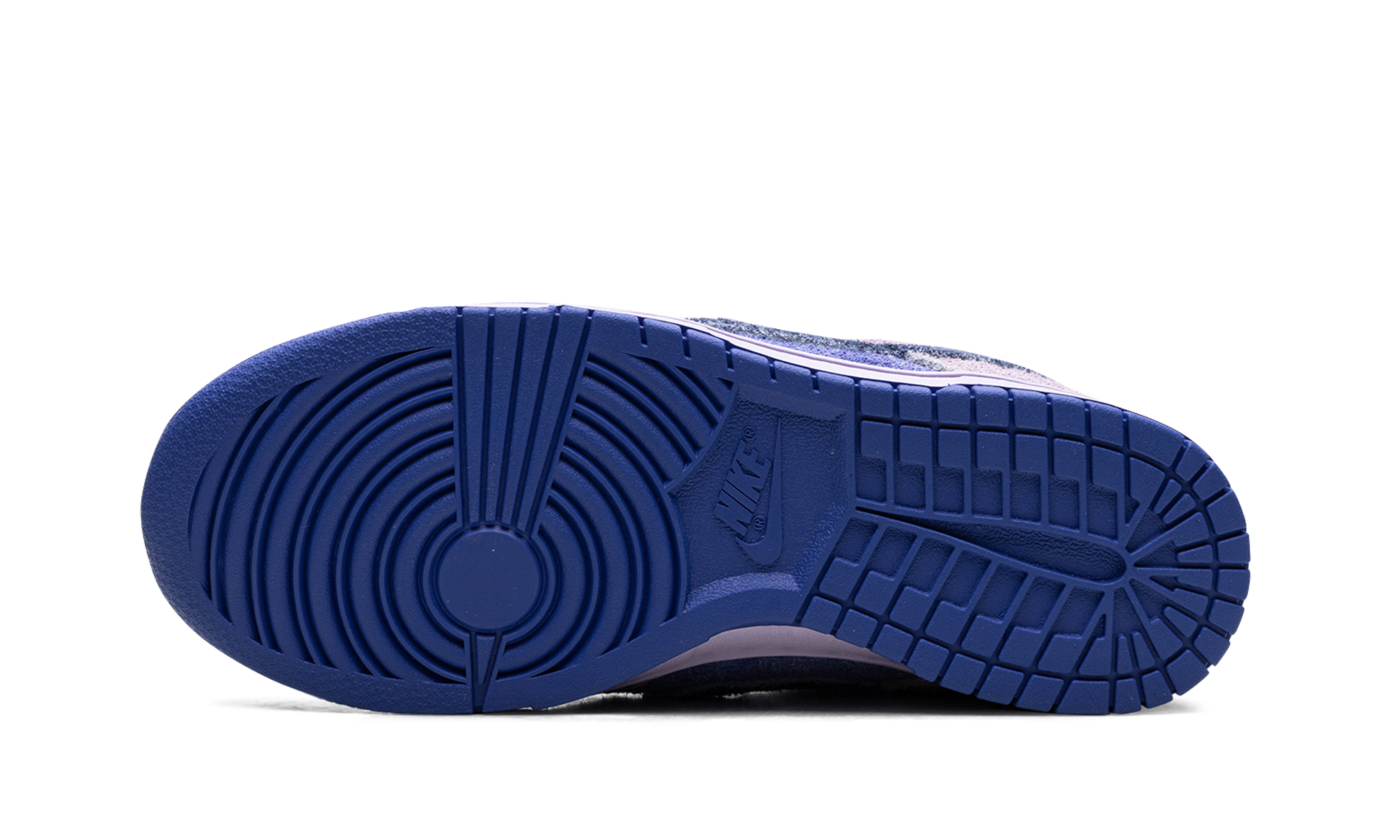 Nike Dunk Low SE Hydrangeas - resellguru.app