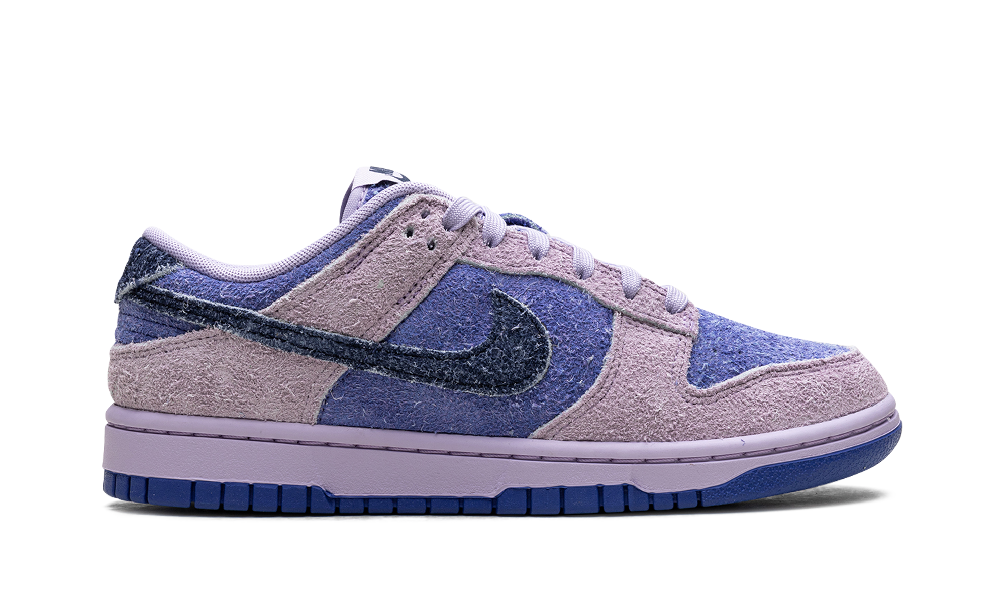 Nike Dunk Low SE Hydrangeas - resellguru.app