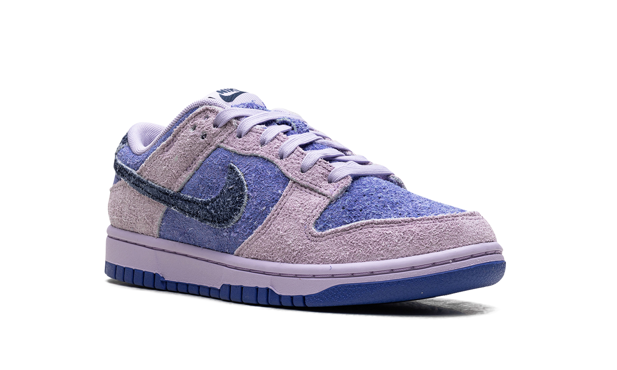 Nike Dunk Low SE Hydrangeas - resellguru.app