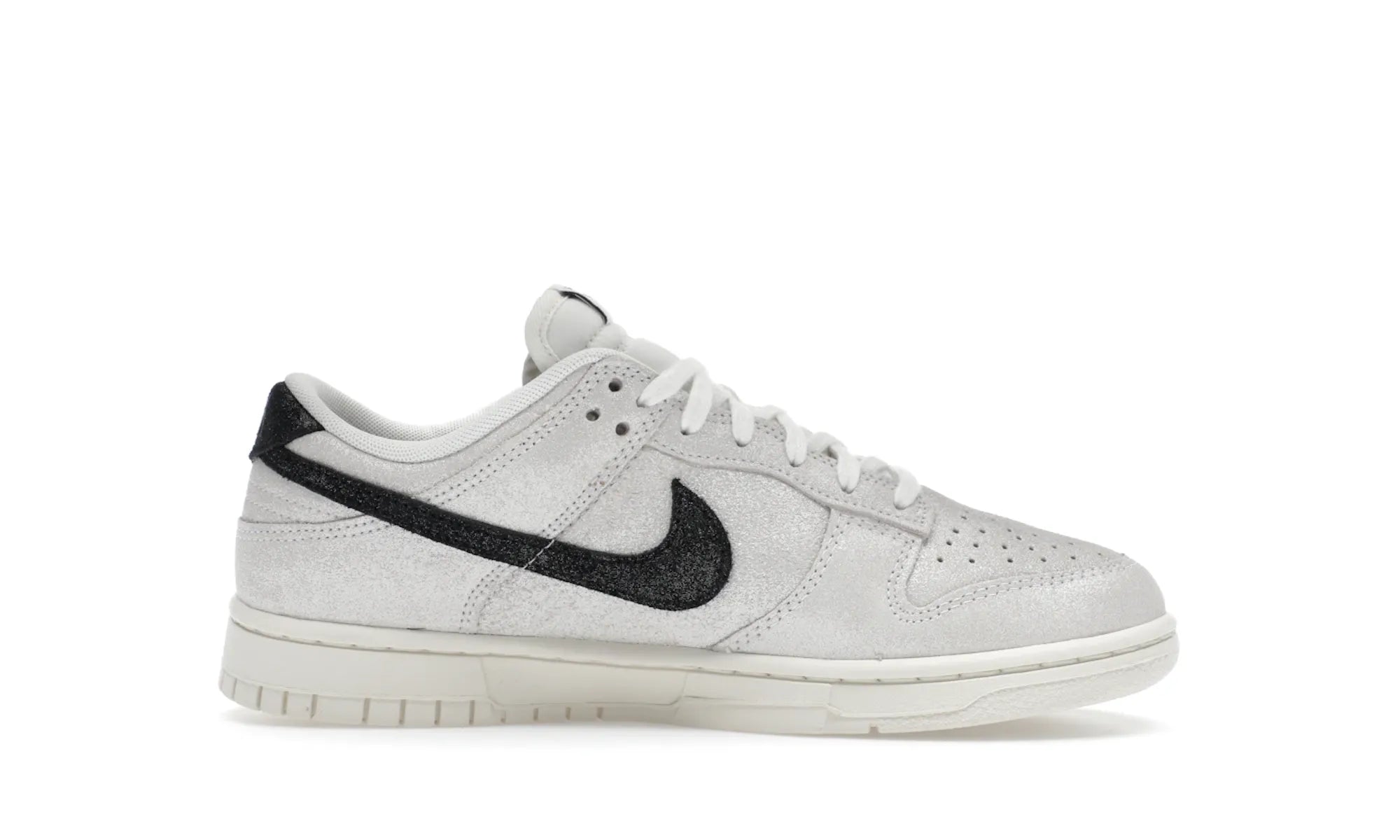 Nike Dunk Low SE White Black Team Red - resellguru.app