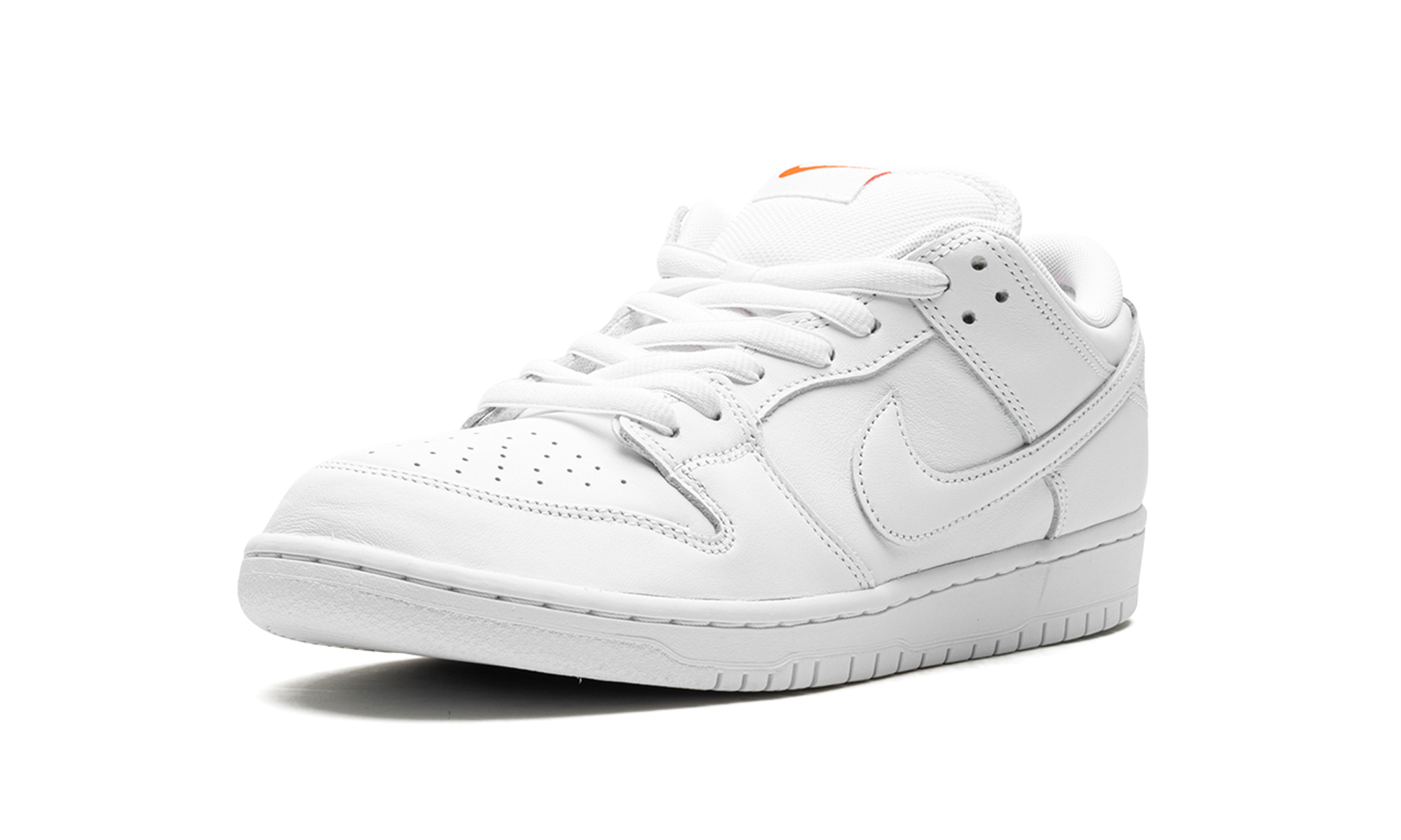 Nike SB Dunk Low Pro Triple White - resellguru.app