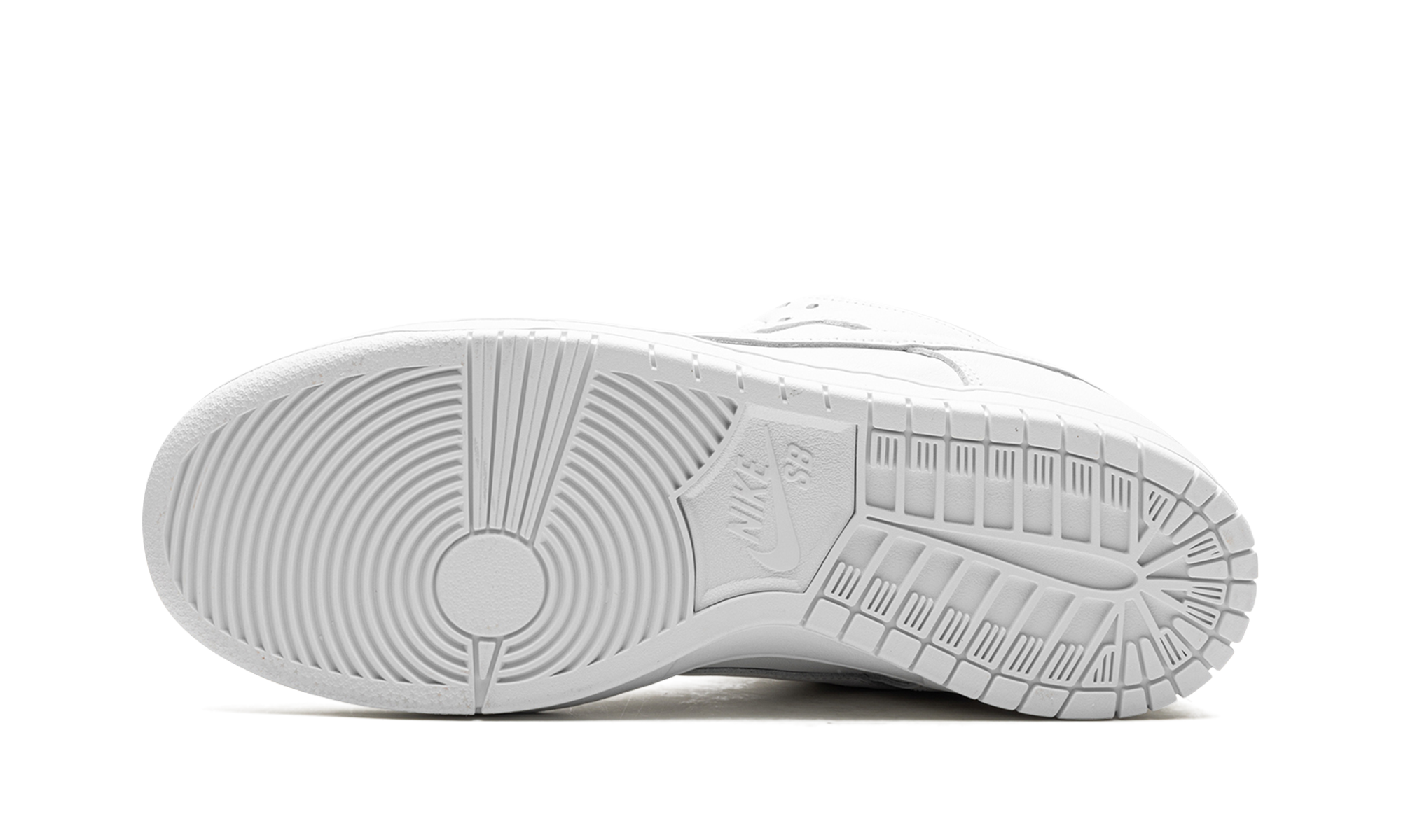 Nike SB Dunk Low Pro Triple White - resellguru.app