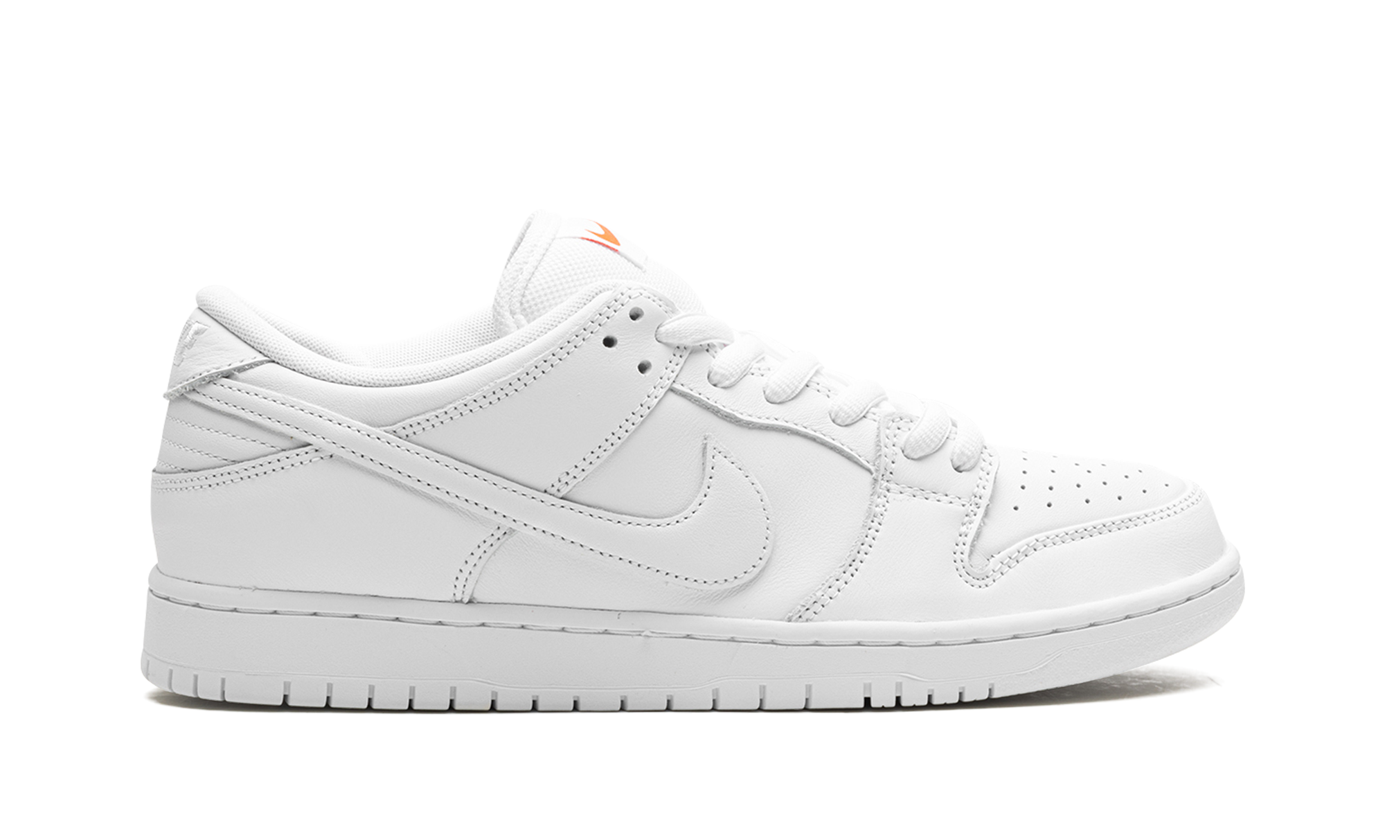 Nike SB Dunk Low Pro Triple White - resellguru.app