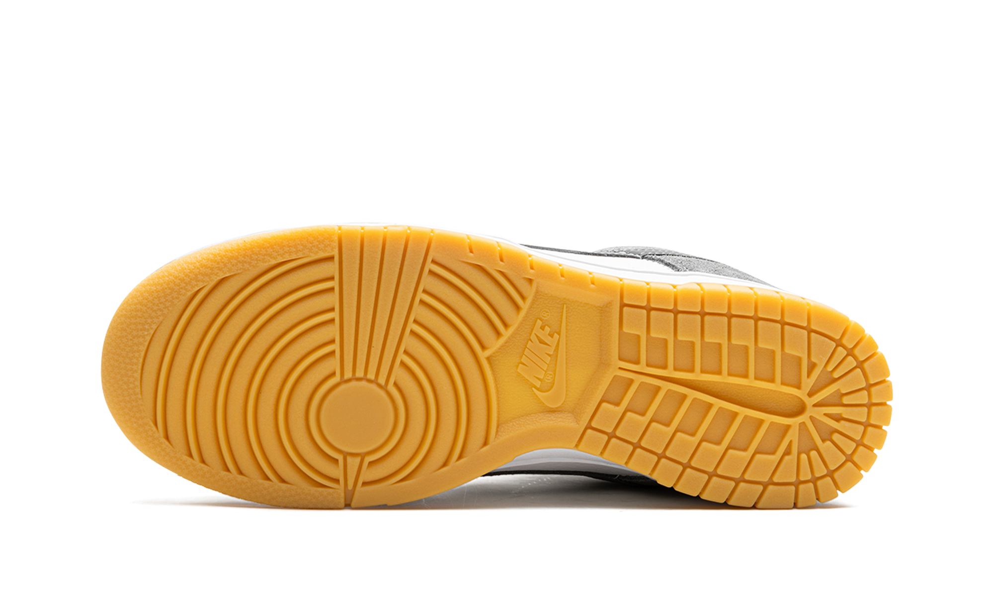 Nike Dunk Low Smoke Grey Gum 3M Swoosh - resellguru.app