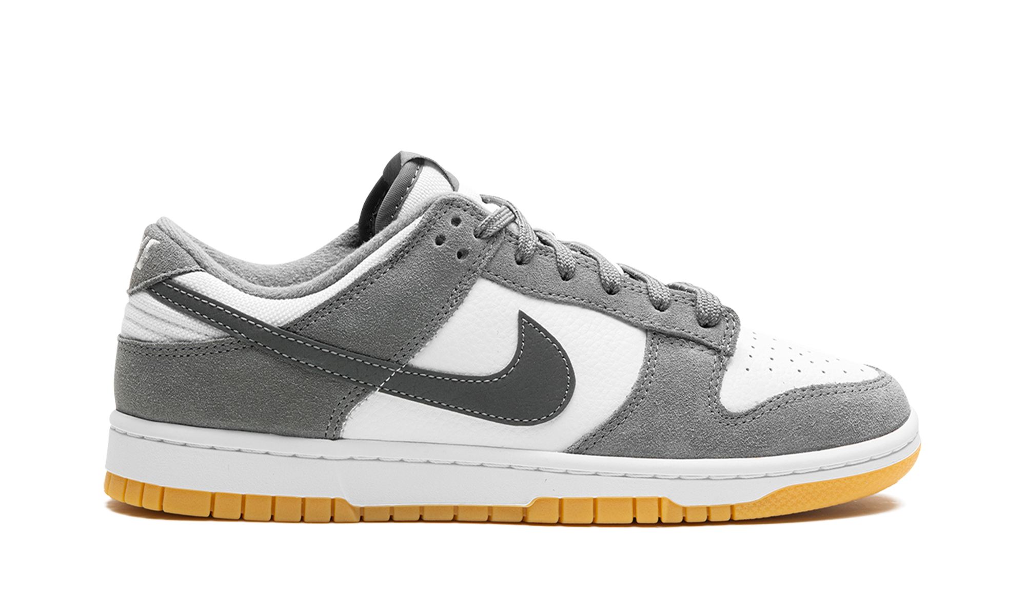 Nike Dunk Low Smoke Grey Gum 3M Swoosh - resellguru.app