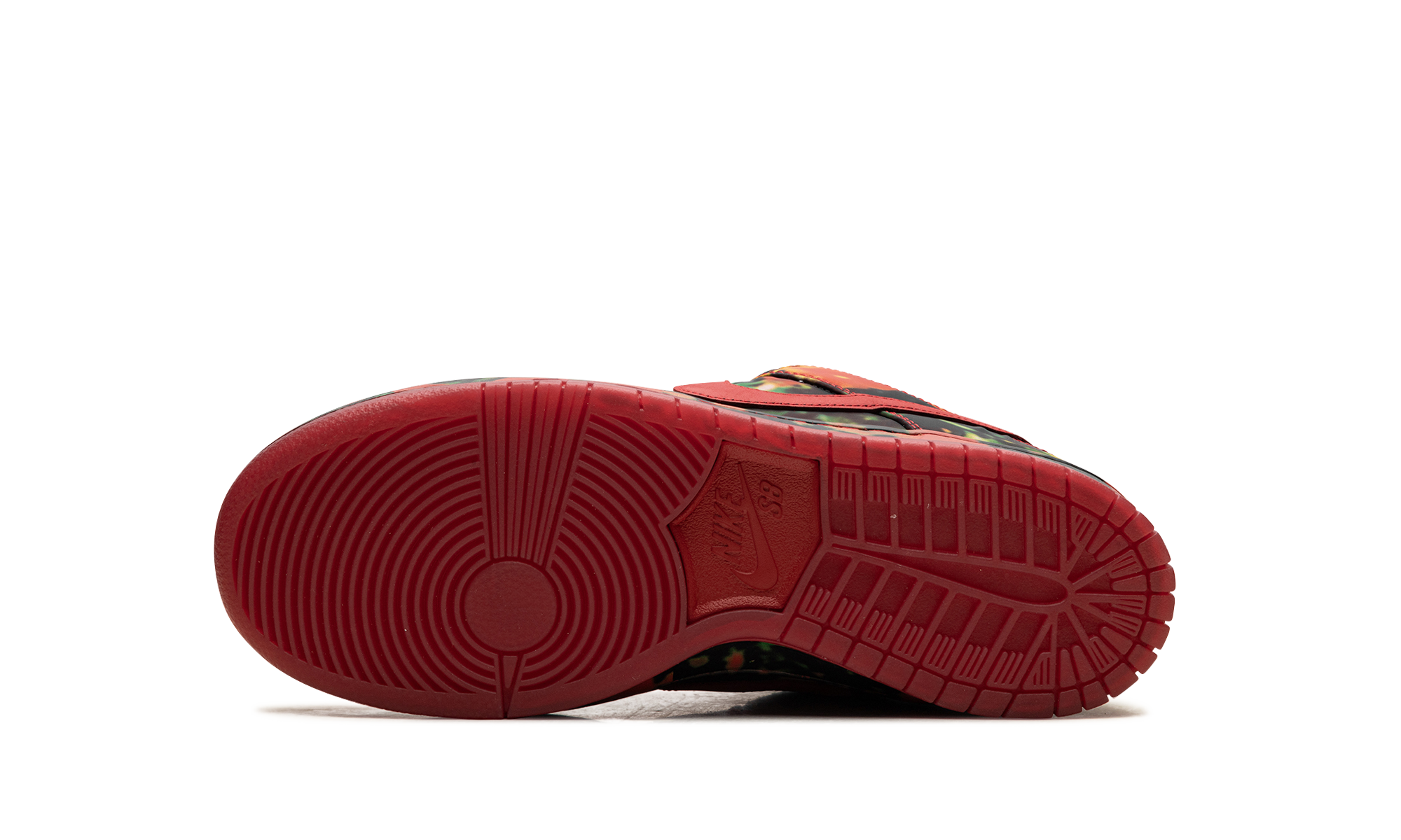 Nike SB Dunk Low The Wizard of Oz Poppy Field - resellguru.app