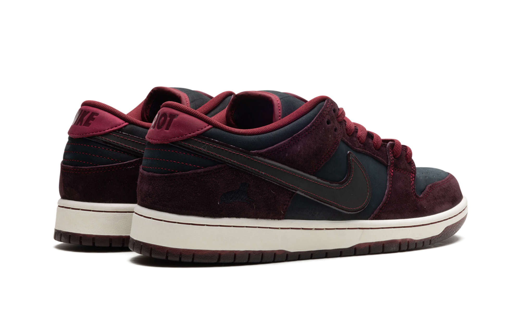 Nike SB Dunk Low Riot Skateshop - resellguru.app