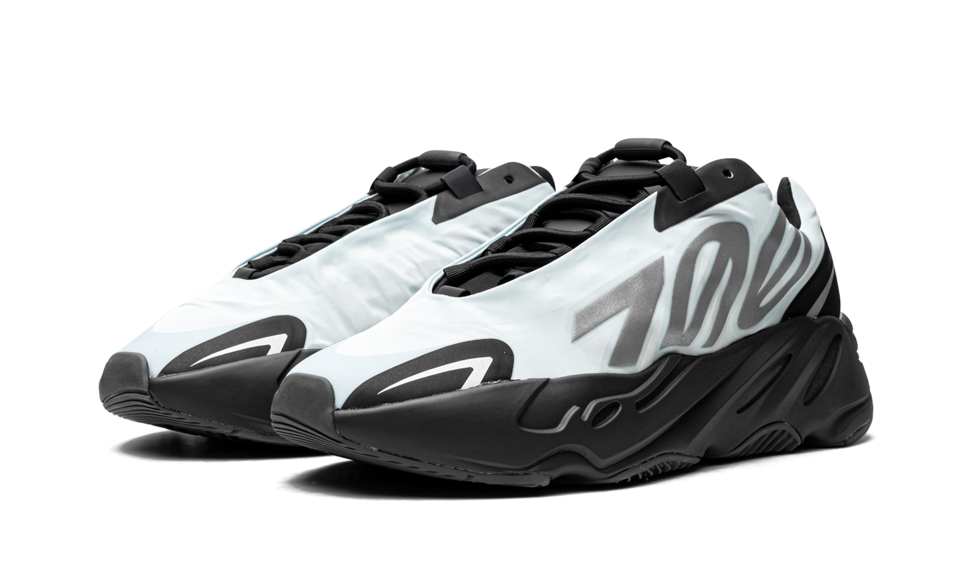 Adidas Yeezy Boost 700 MNVN Blue Tint - resellguru.app