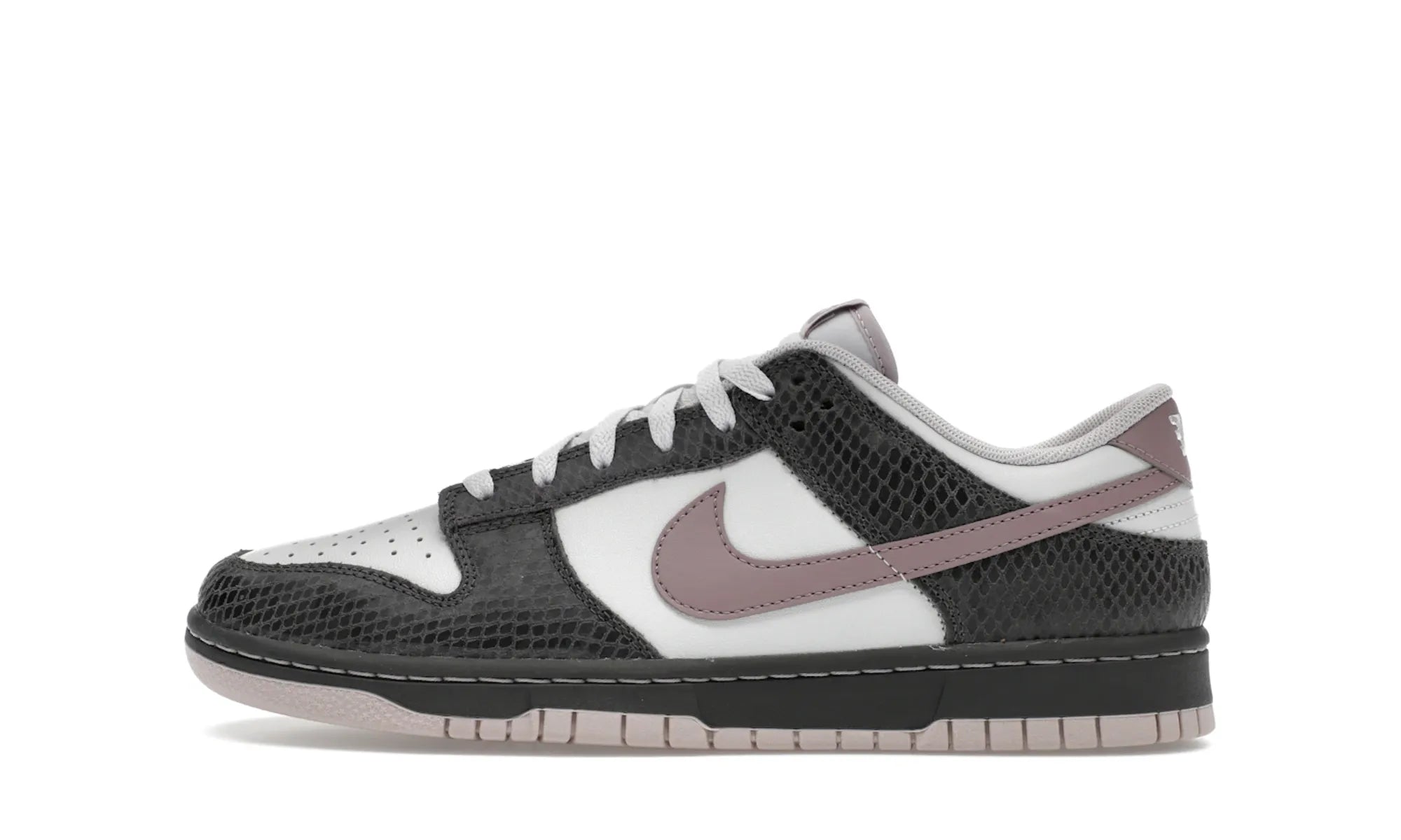 Nike Dunk Low SE Medium Ash Violet Snakeskin - resellguru.app