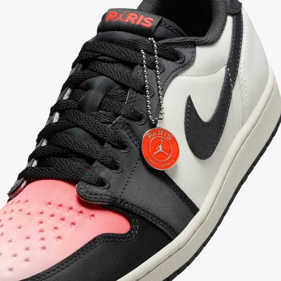 Jordan 1 Retro Low OG PSG Paris Saint-Germain