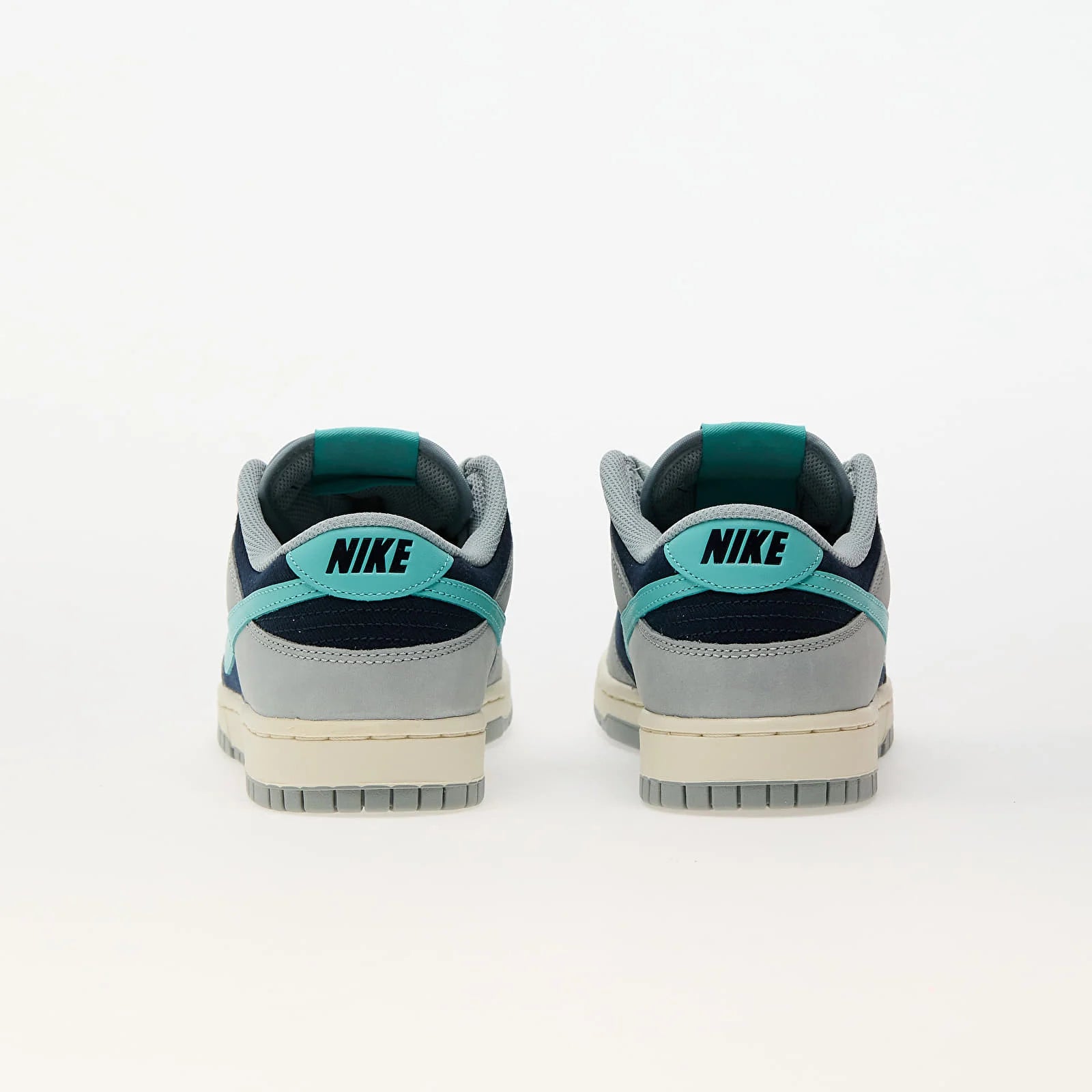 Nike Dunk Low Retro Premium Light Pumice Green Frost