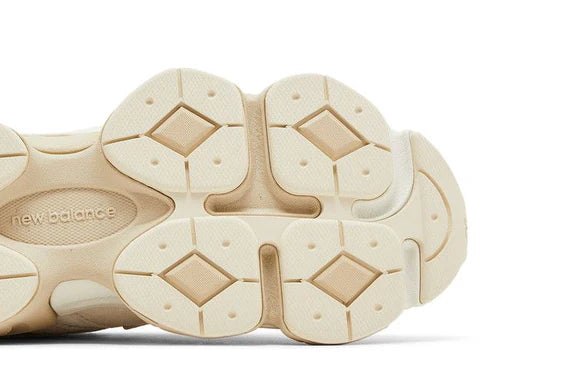 New Balance 9060 Beige