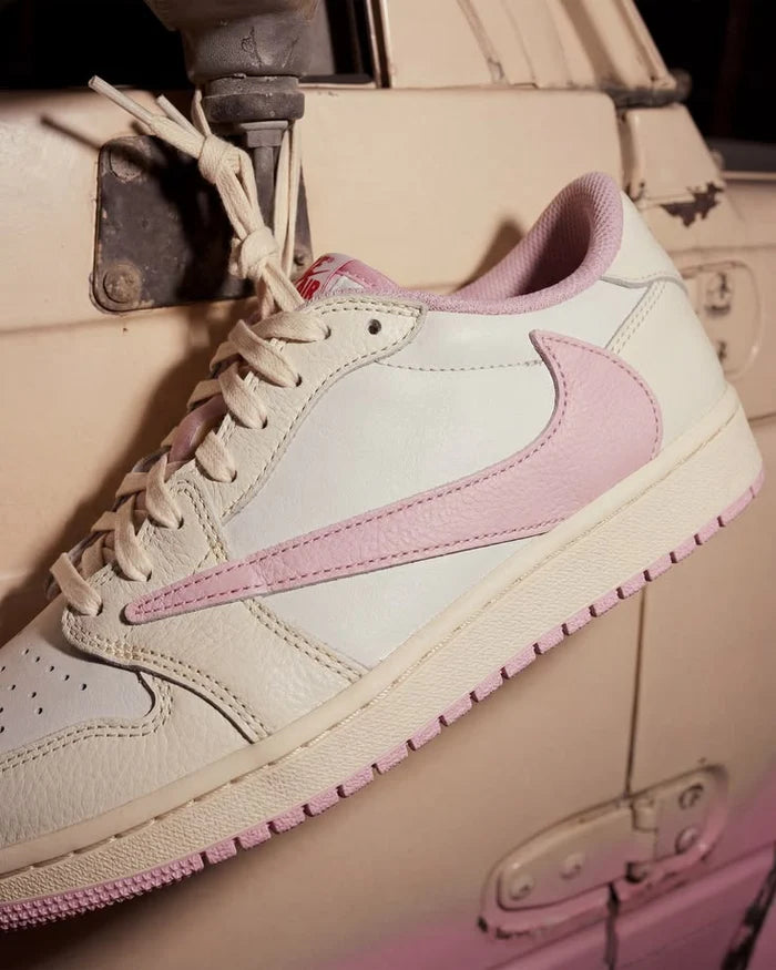 Air Jordan 1 Retro Low OG SP Travis Scott Shy Pink