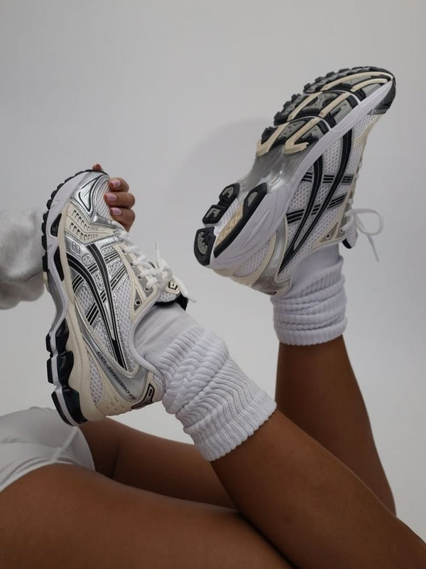 <p><em>Asics Gel-Kayano 14</em></p>