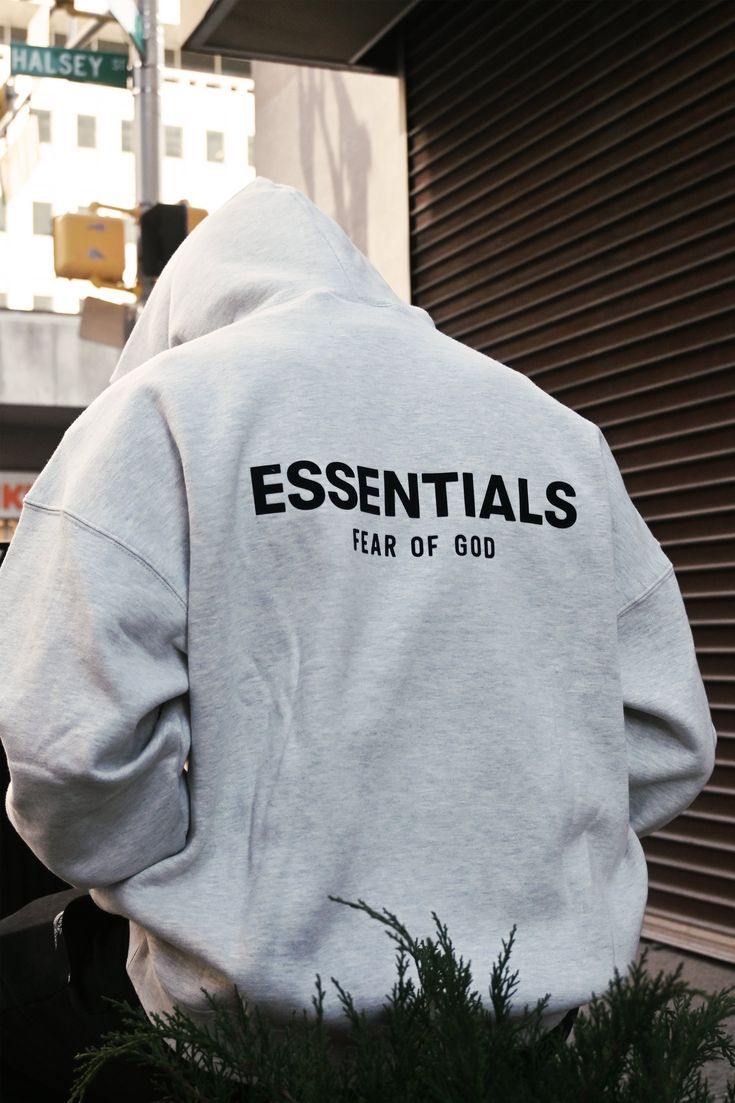 <p>Fear of God <em>Essentials</em></p>