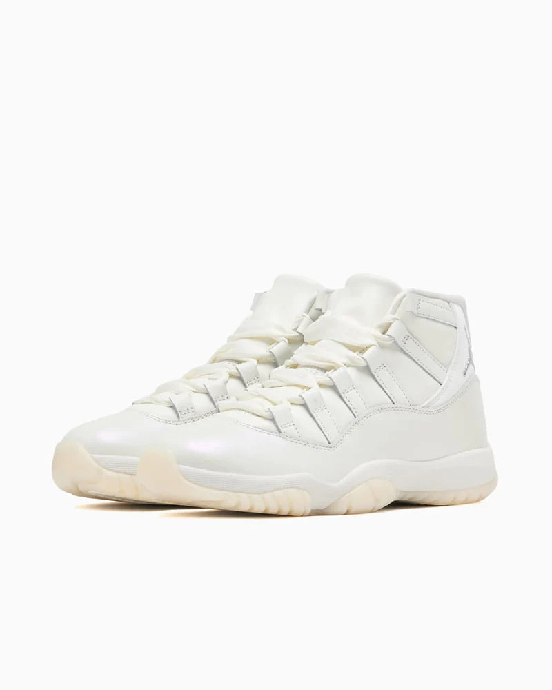 Jordan 11 Retro Pearl (Women's)