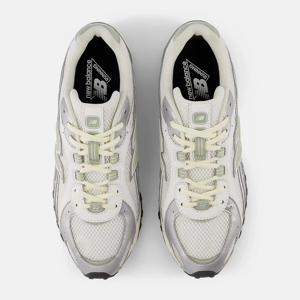 New Balance 204L Silver Metallic Sage Green