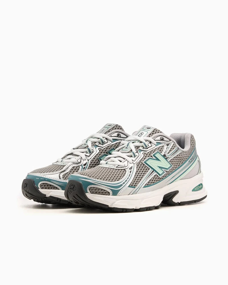 New Balance 740v2 Silver Metallic New Spruce