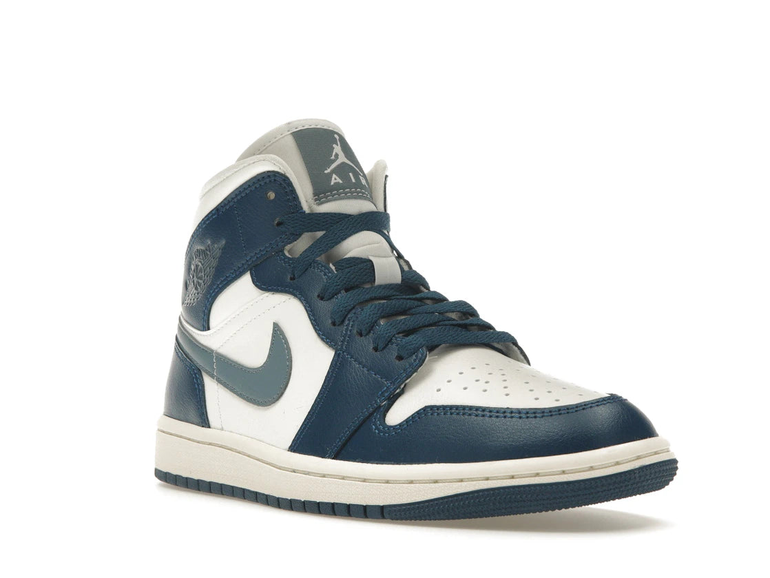 Air Jordan 1 Mid French Blue