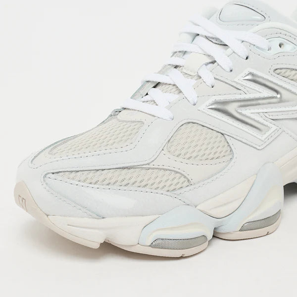 New Balance 9060 Grey Metallic Silver
