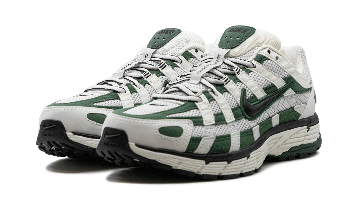 Nike P-6000 Fir (Women's)