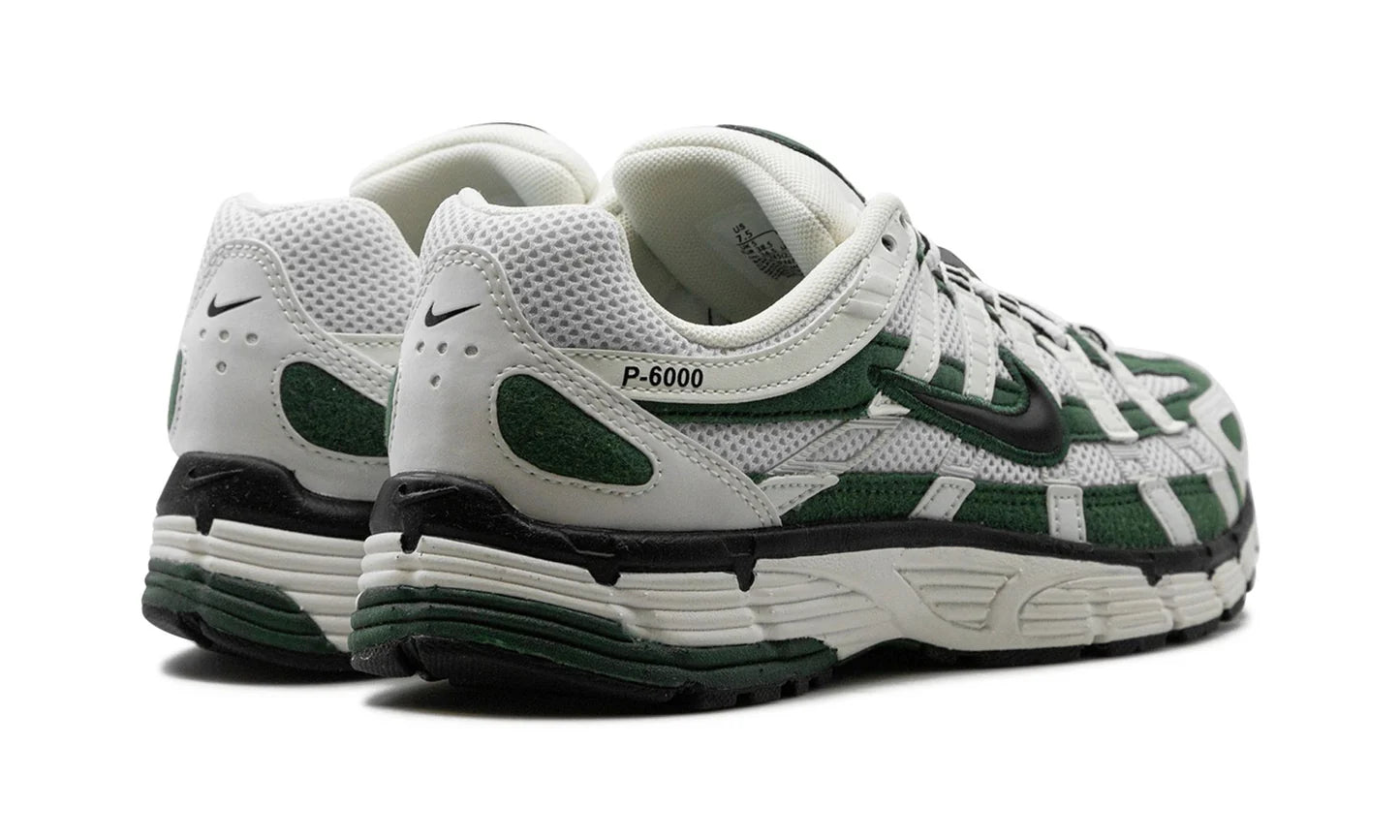 Nike P-6000 Fir (Women's)