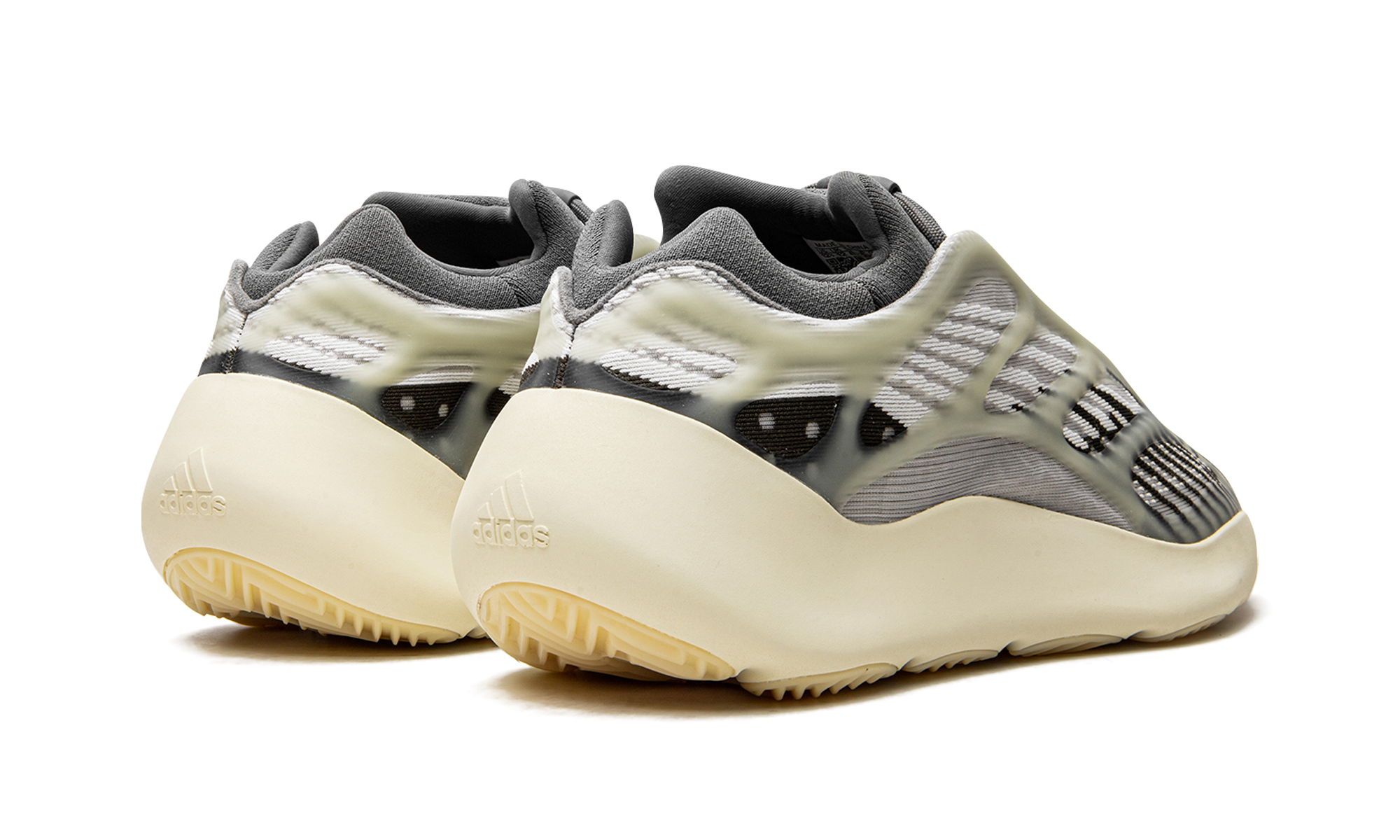 Adidas Yeezy 700 V3 Fade Salt - resellguru.app