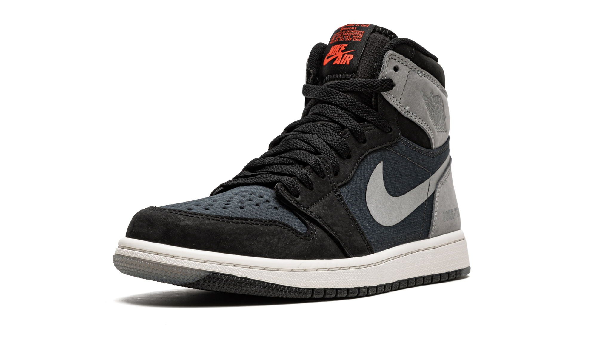 Air Jordan 1 Retro High Element Gore-Tex Black Particle Grey - resellguru.app