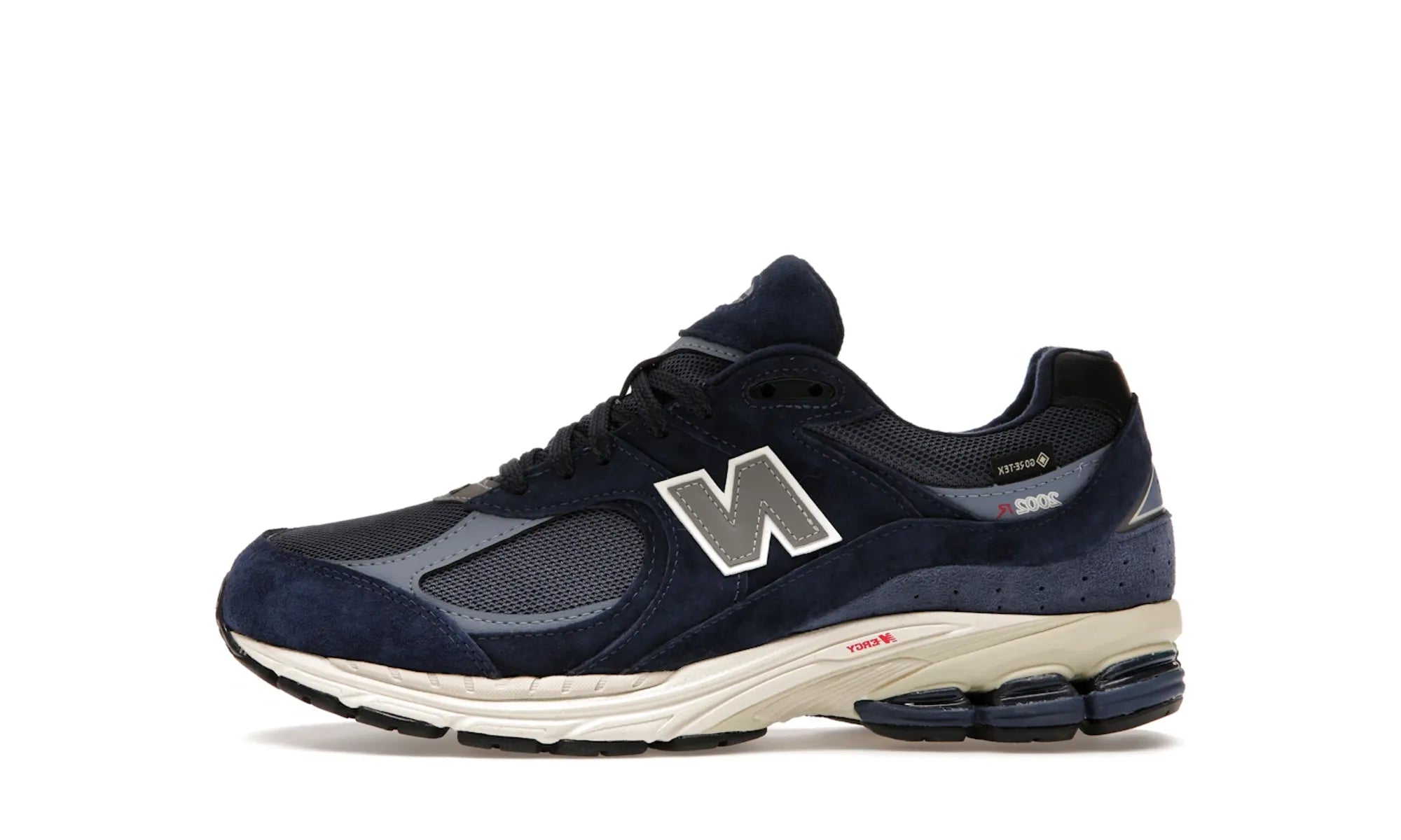 New Balance 2002R Gore-Tex Navy Arctic Grey - resellguru.app