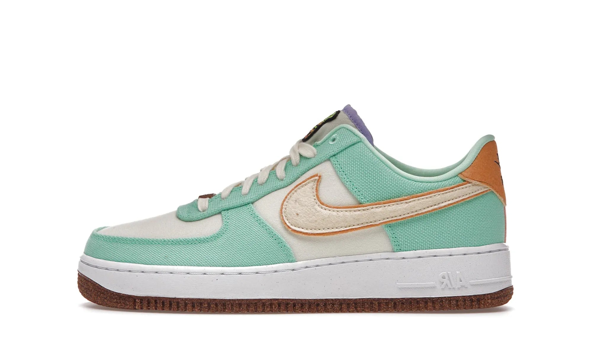 Nike Air Force 1 Low '07 Pinapple - resellguru.app