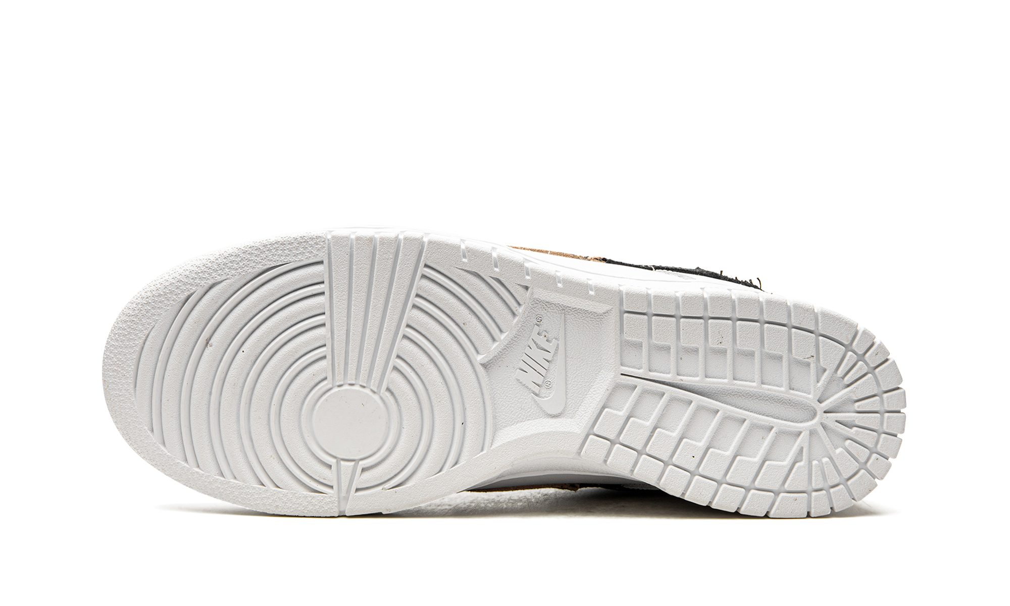 Nike Dunk Low SE Primal White - resellguru.app