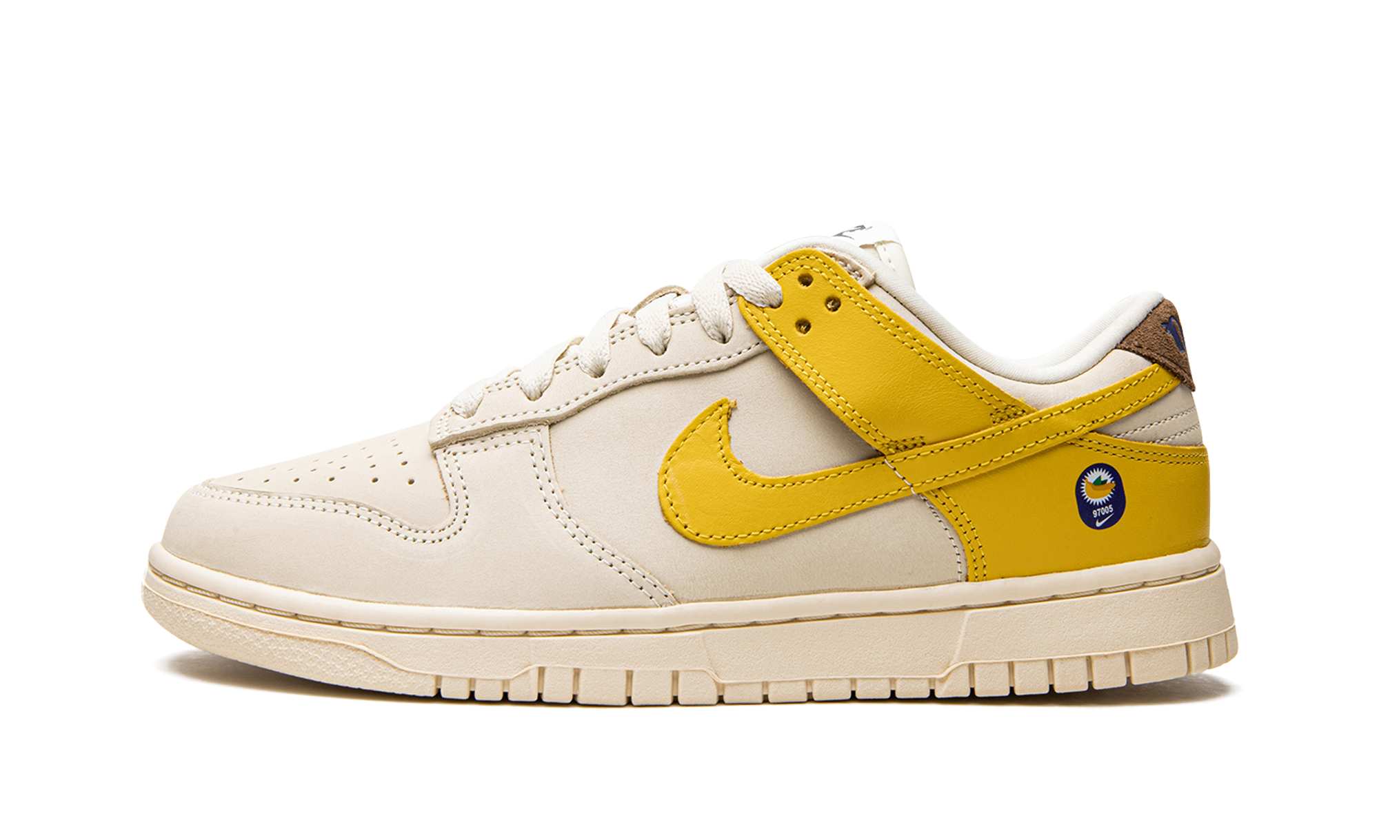 Nike Dunk Low LX Banana - resellguru.app